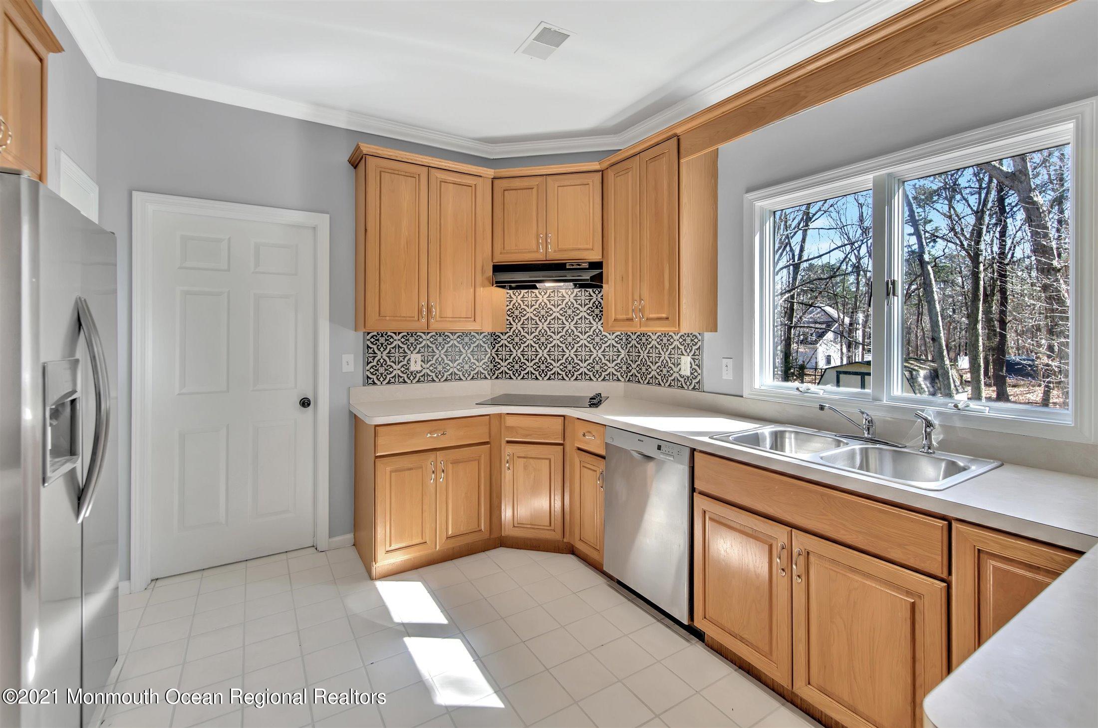 81 Ely Harmony Road Freehold, NJ 07728 - Photo 11 of 38 KITCHEN