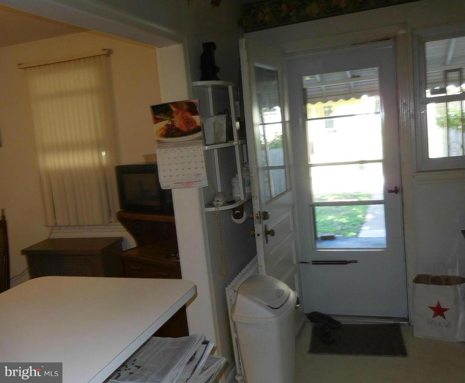1726 Pin Oak Road Baltimore, MD 21234 - Photo 6 of 20 Kitchen