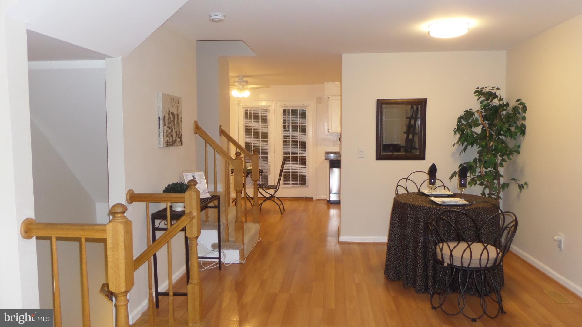 3004 Kings Village Road Alexandria, VA 22306 - Photo 3 of 22 Dining Area