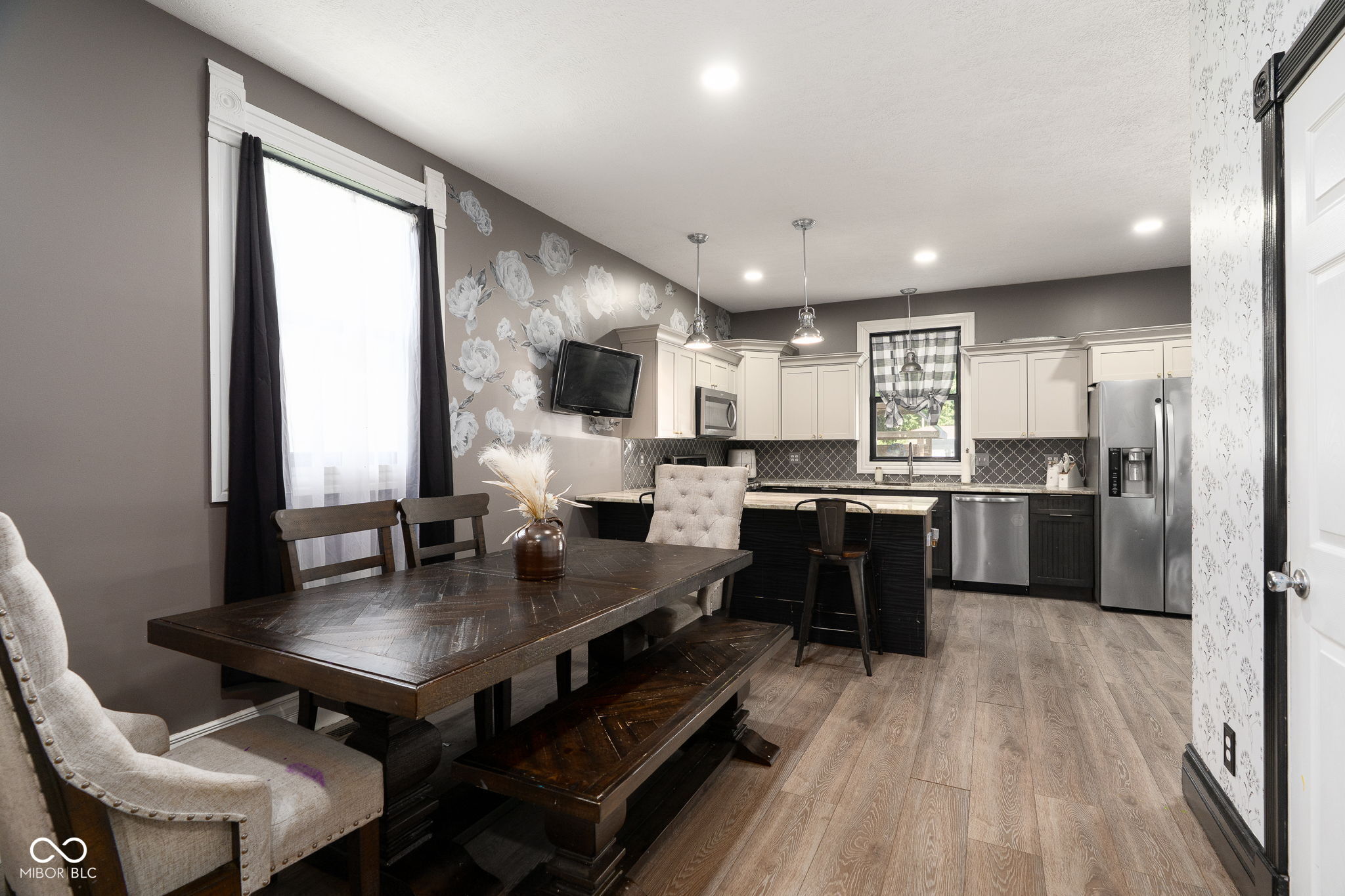 609 Jefferson Street Covington, IN 47932 - Photo 8 of 37