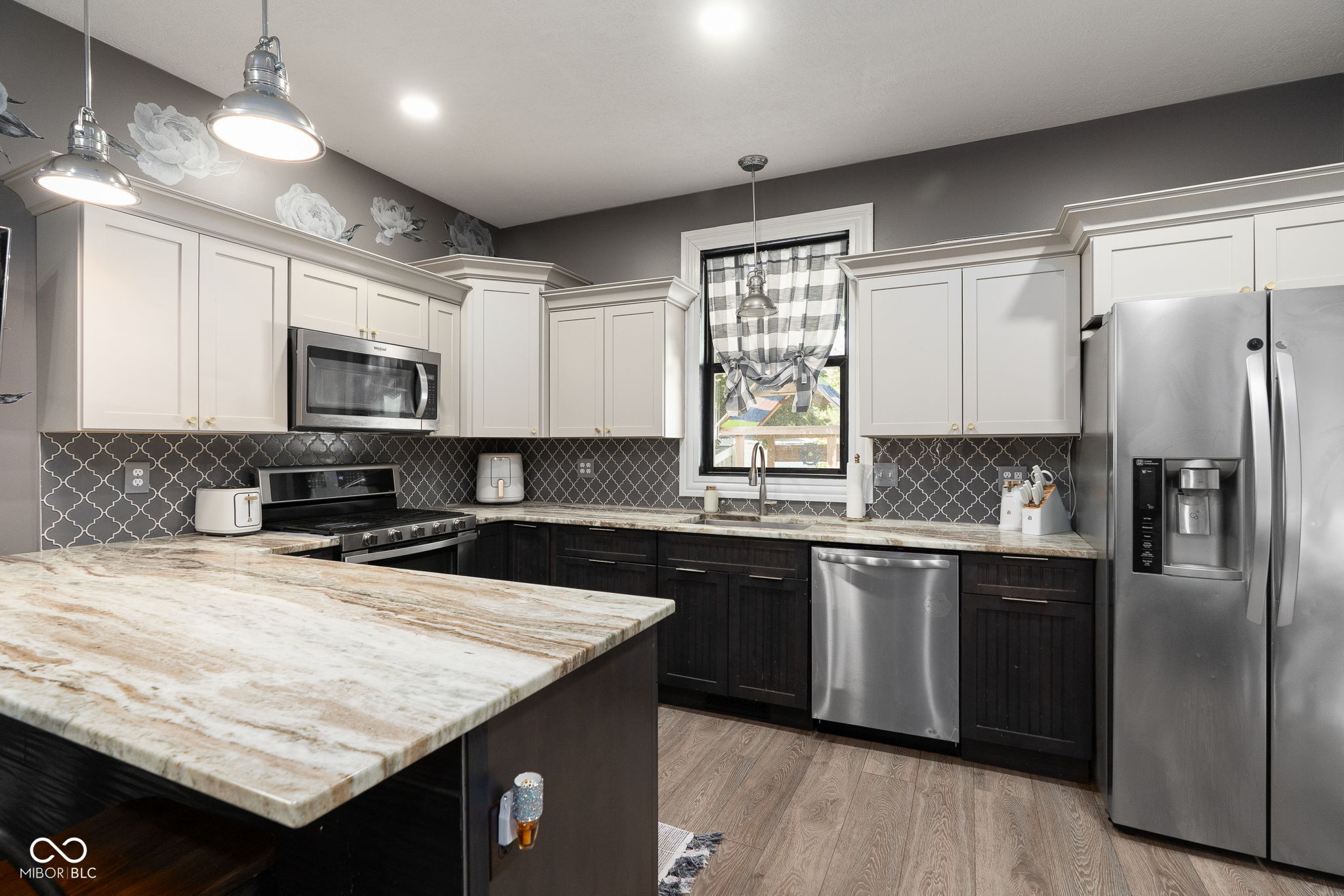 609 Jefferson Street Covington, IN 47932 - Photo 9 of 37