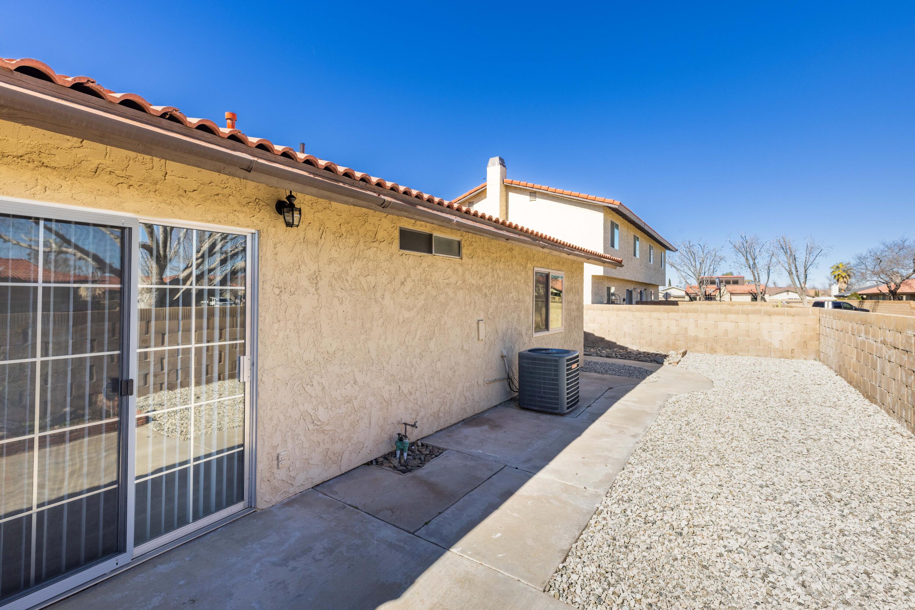 43734 Frieda Court Lancaster, CA 93535 - Photo 29 of 32 a view of a backyard
