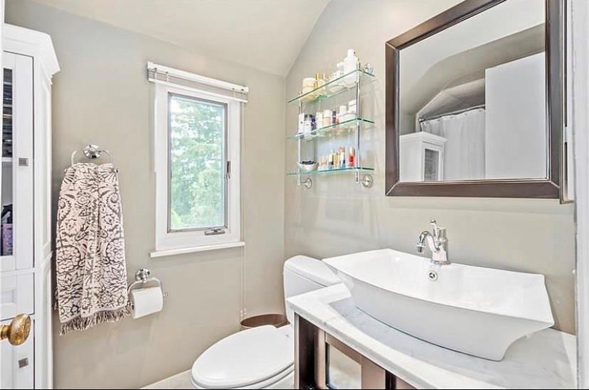 374 Midway Road Pittsburgh, PA 15216 - Photo 14 of 25 Gallery Image 14