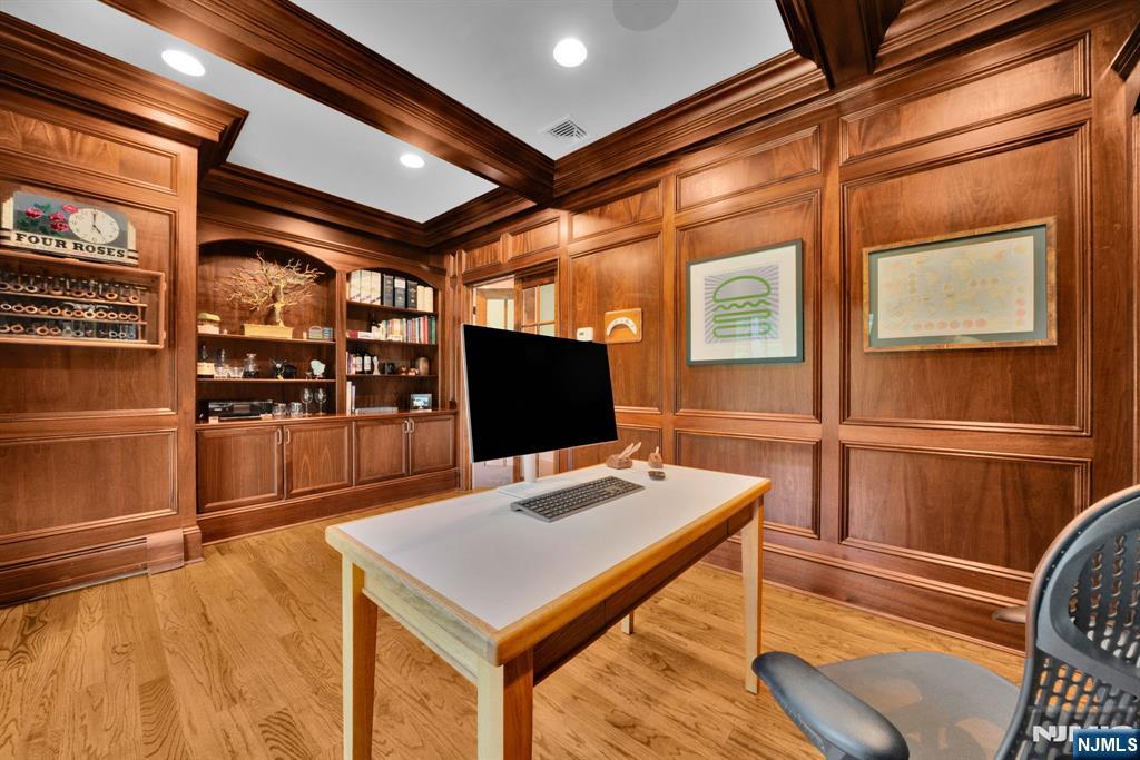 222 Deep Brook Road Wyckoff, NJ 07481 - Photo 23 of 50