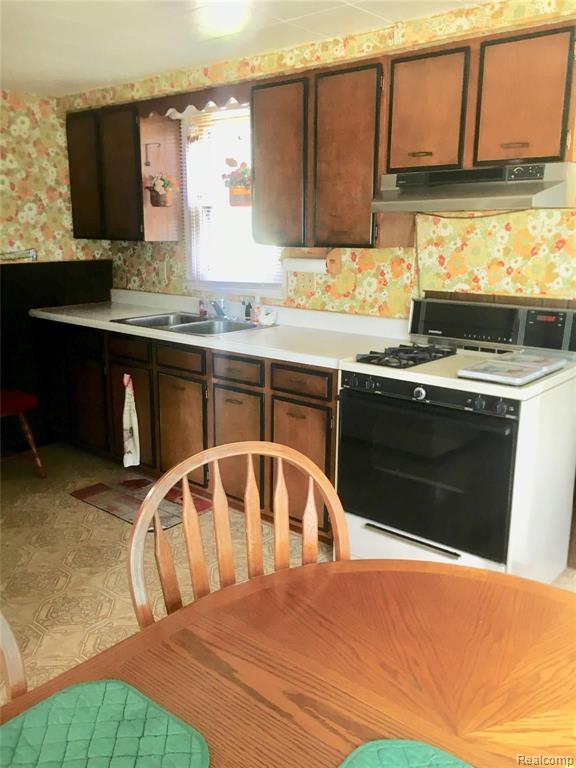 3699 Dearborn Avenue Rochester Hills, MI 48309 - Photo 18 of 25