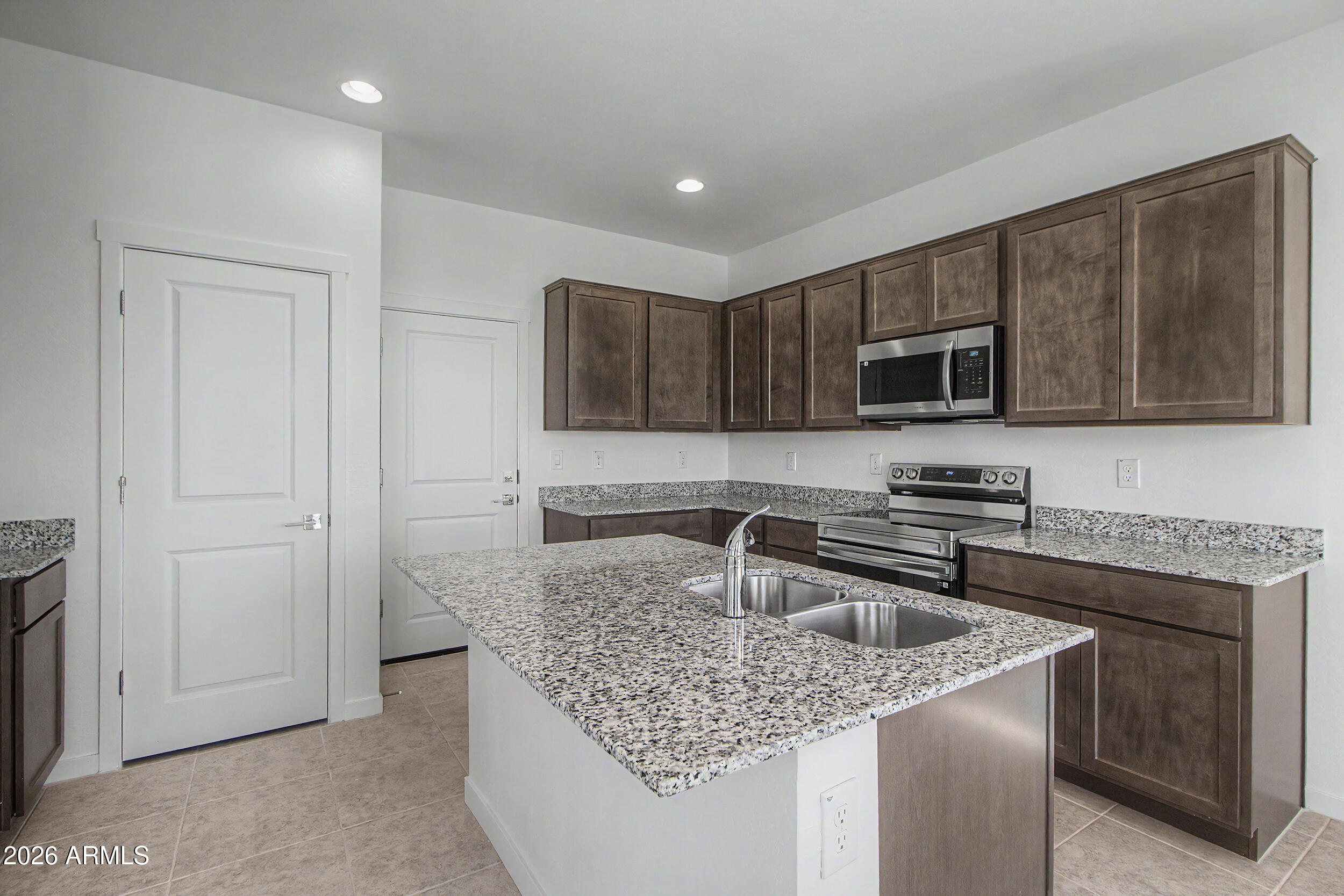 648 South Del Rancho Mesa, AZ 85208 - Photo 26 of 45