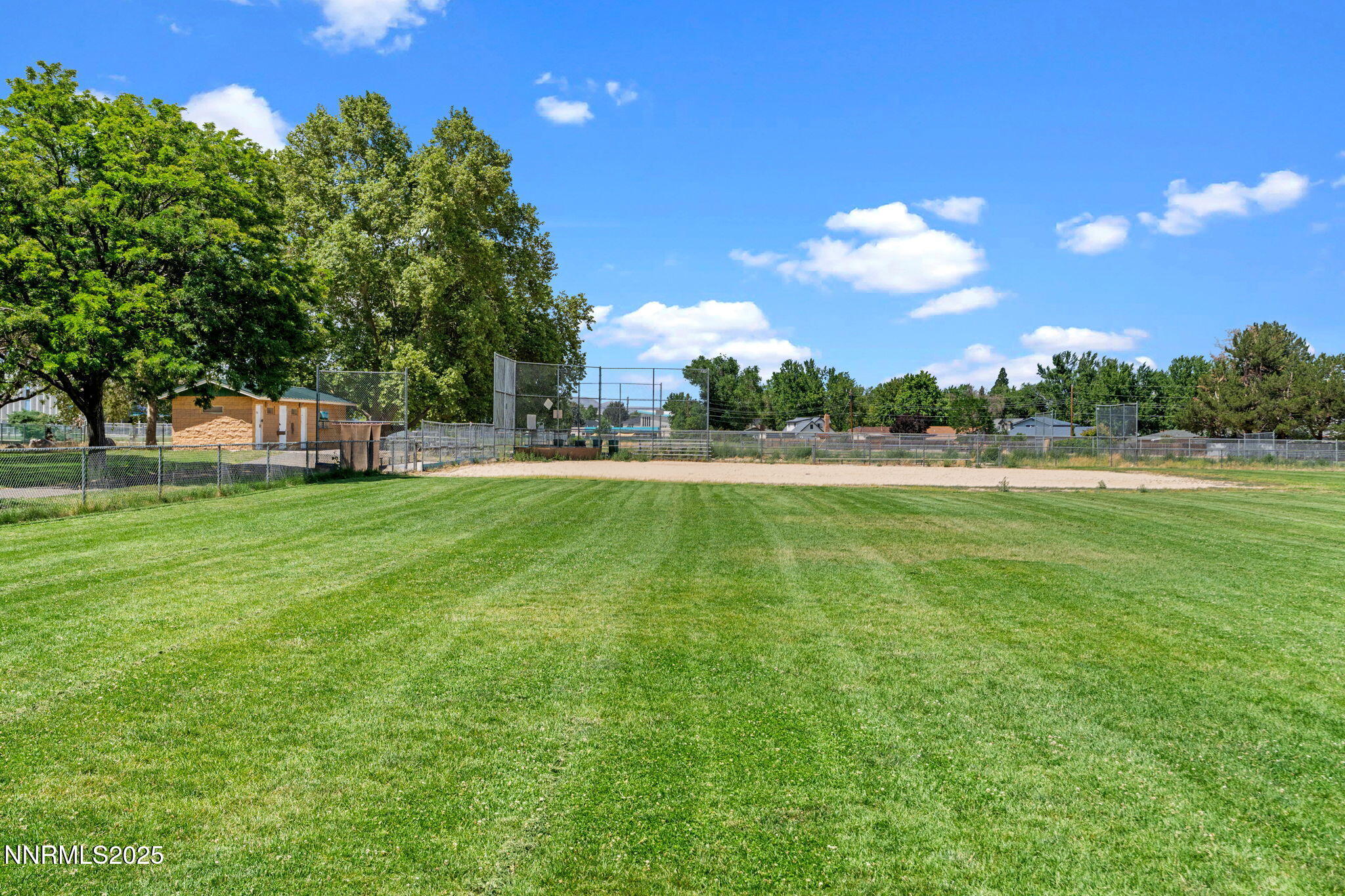 940 Jamaica Avenue, Unit 3 Reno, NV 89502 - Photo 28 of 29 a view of a golf course