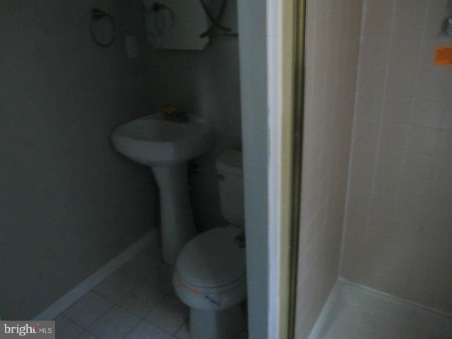 1078 Kings Road Pasadena, MD 21122 - Photo 14 of 26 Bath