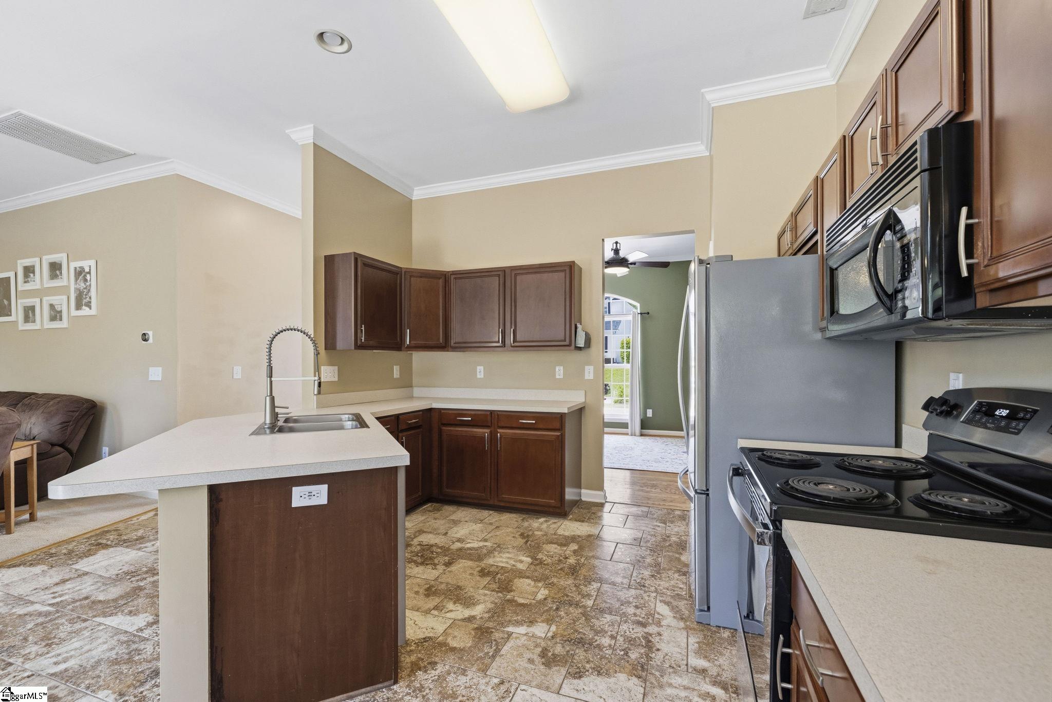 11 Renforth Road Simpsonville, SC 29681 - Photo 16 of 44