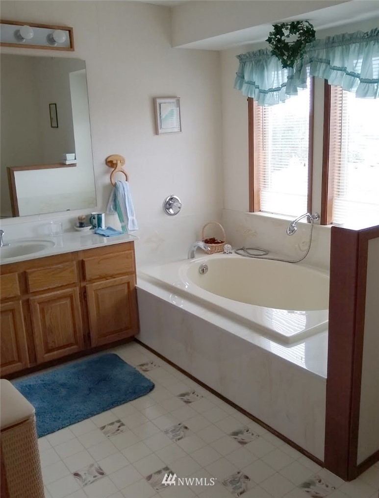 19223 98th Place South Renton, WA 98055 - Photo 12 of 30 Gallery Image 12
