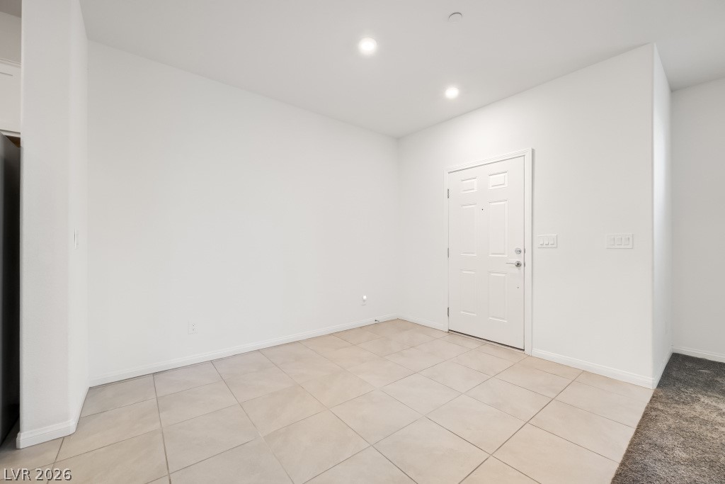 489 Filaree Place Henderson, NV 89015 - Photo 7 of 36 Perfect space for everyday meals or entertaining