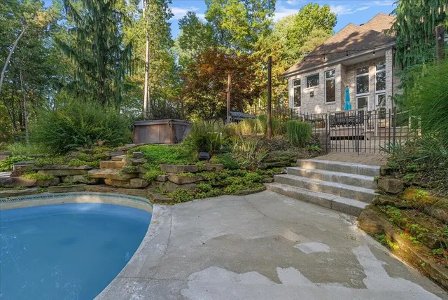 $1,174,900 | 7160 Hawick Court Northeast, Belmont, MI 49306