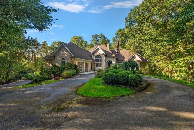 $1,174,900 | 7160 Hawick Court Northeast, Belmont, MI 49306