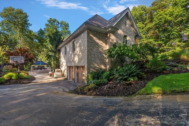 $1,174,900 | 7160 Hawick Court Northeast, Belmont, MI 49306