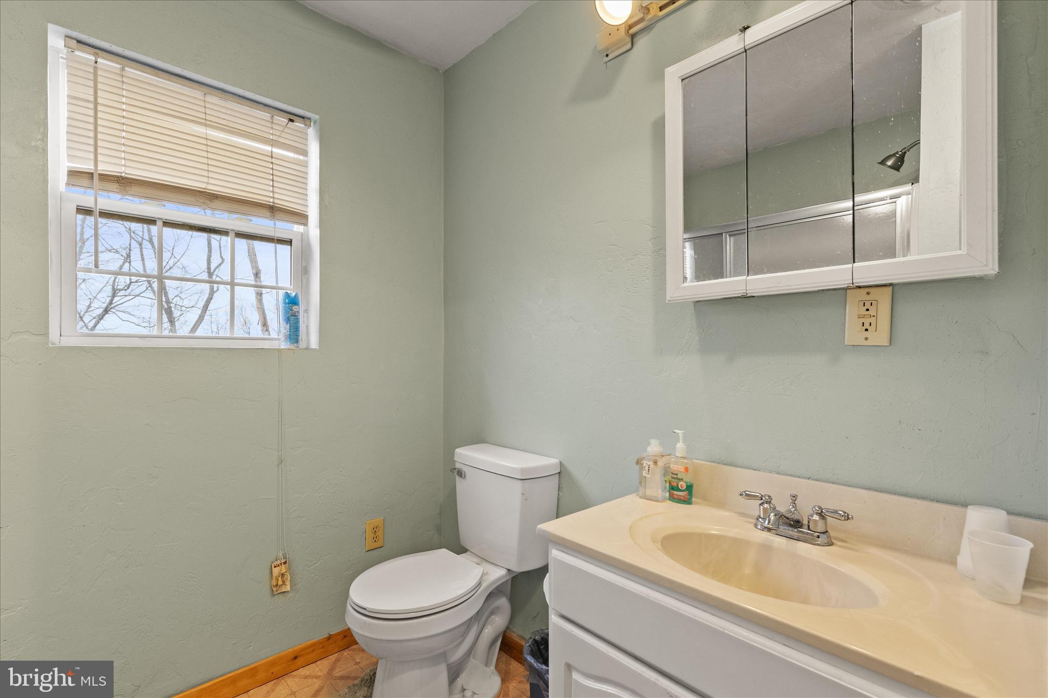 84 Lakeview Circle Hanover, PA 17331 - Photo 16 of 35