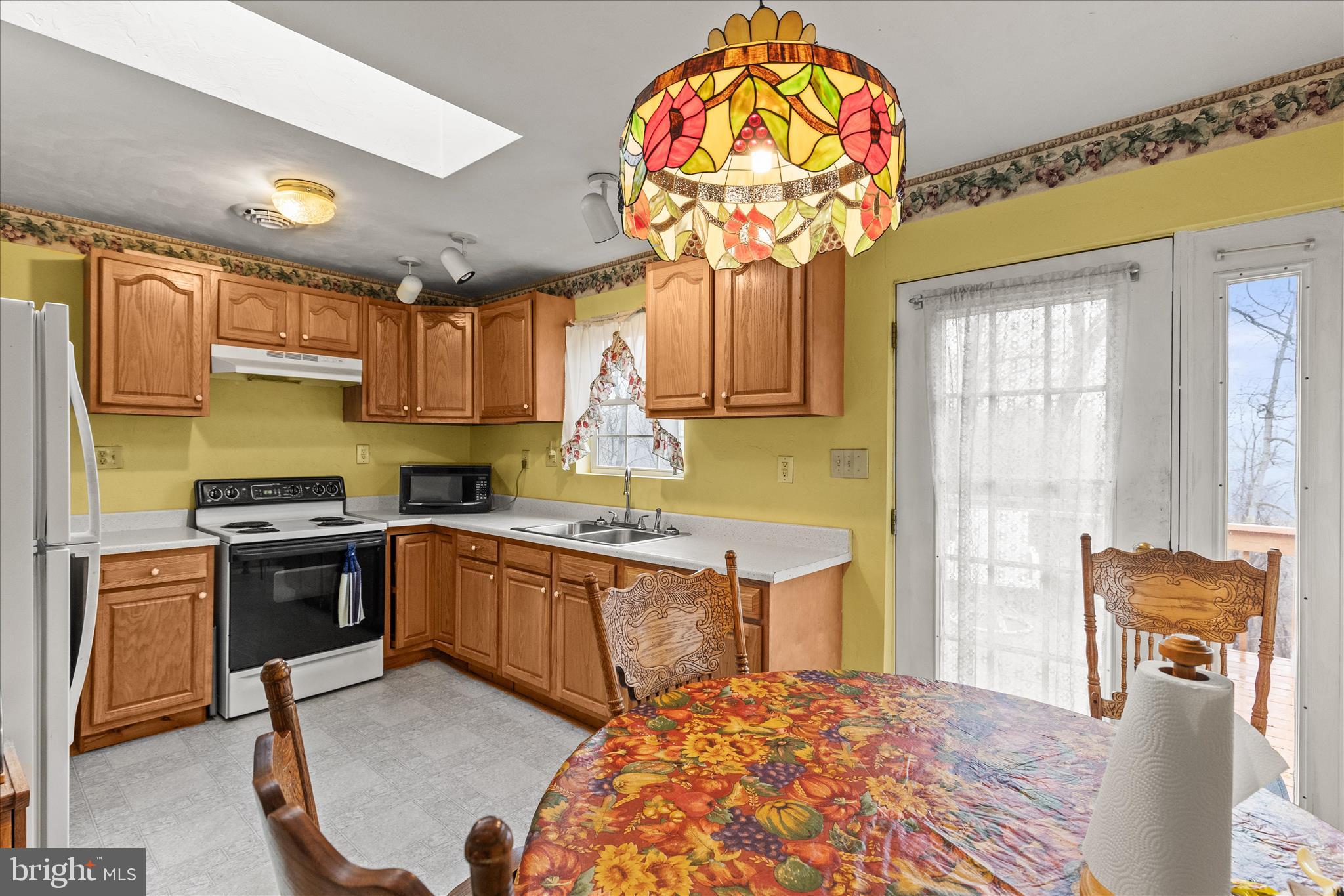 84 Lakeview Circle Hanover, PA 17331 - Photo 8 of 35