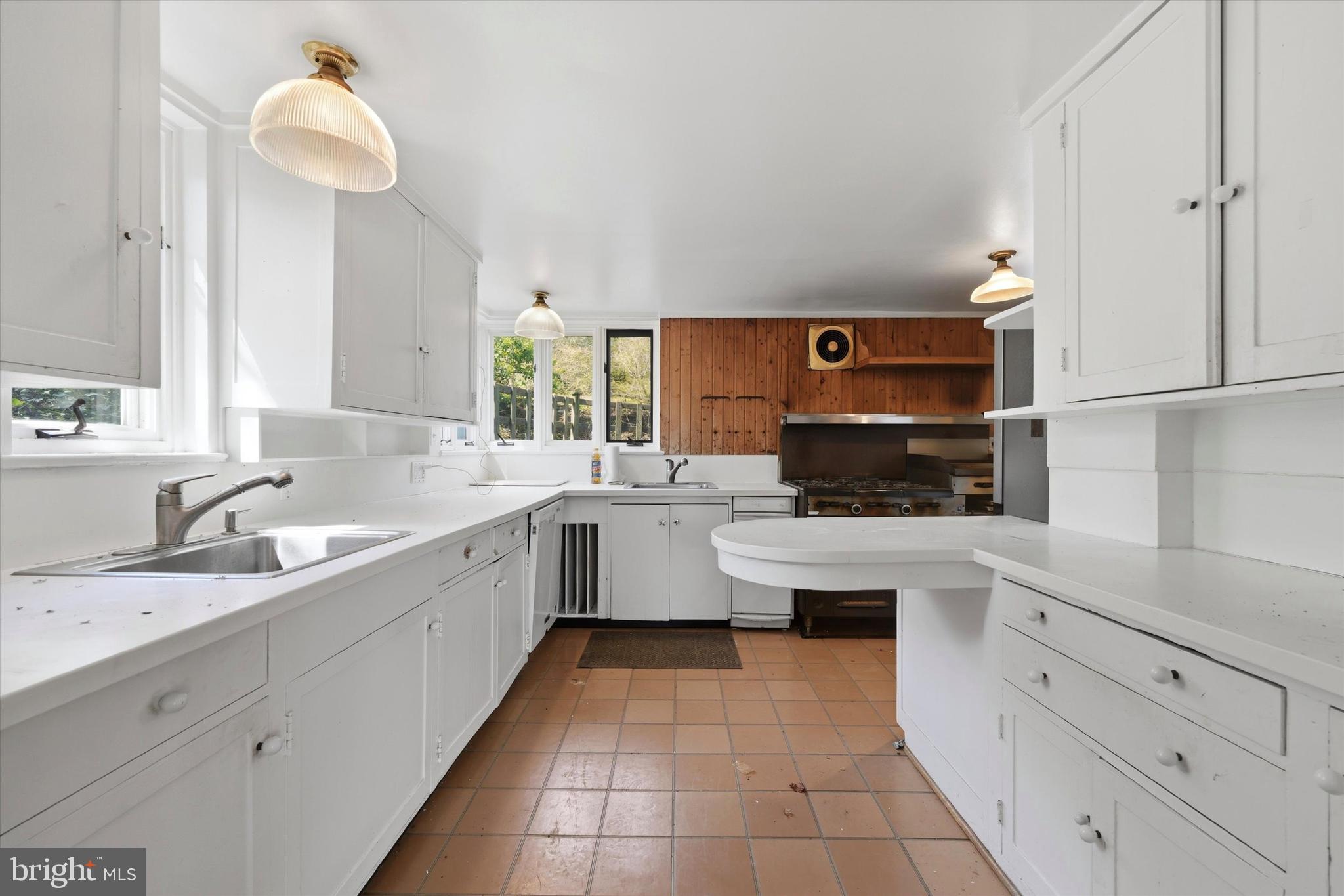 208 Righters Mill Road Gladwyne, PA 19035 - Photo 7 of 50 Gallery Image 7