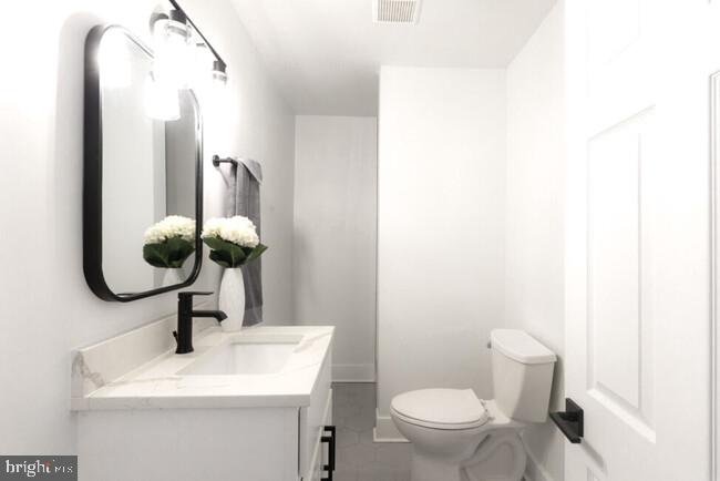 807 Park Avenue, Unit 4 Baltimore, MD 21201 - Photo 6 of 7 Bathroom