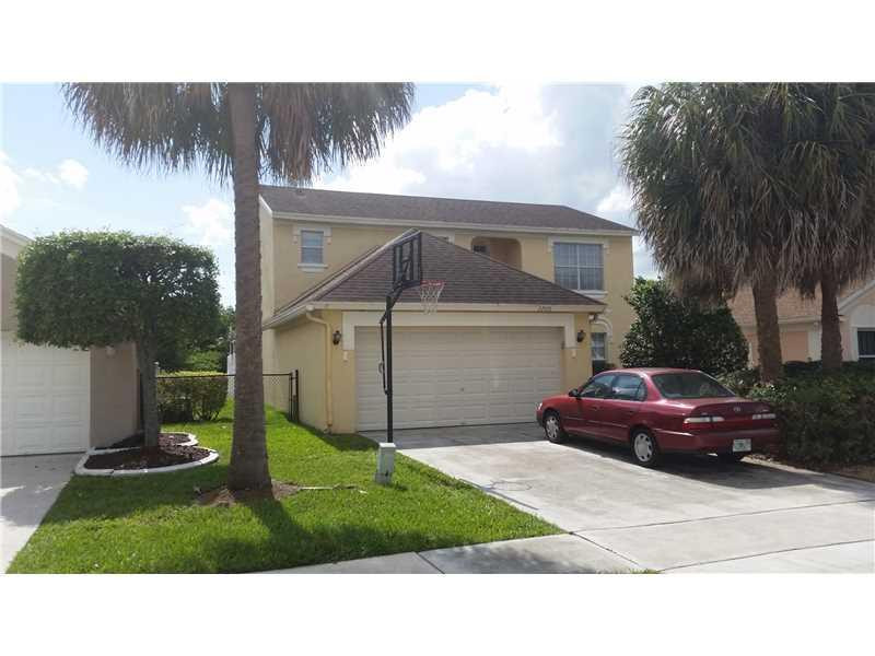 22528 Middletown Drive Boca Raton, FL 33428 - Photo 2 of 4 Exterior Front