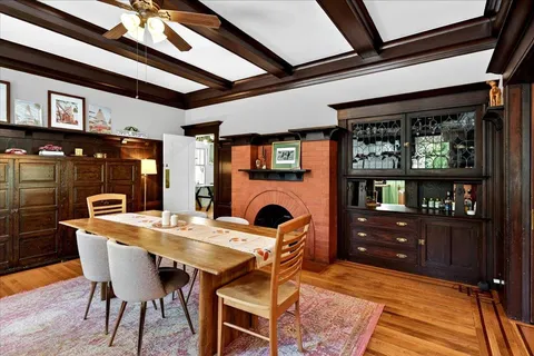 $889,000 | 2301 Capitol Avenue, Sacramento, CA 95816