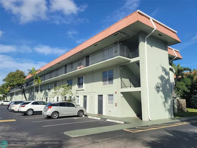 $199,000 | 805 West Oakland Park Boulevard, Unit E7, Oakland Park, FL 33309
