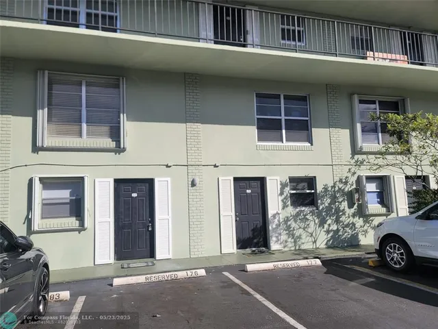 $199,000 | 805 West Oakland Park Boulevard, Unit E7, Oakland Park, FL 33309