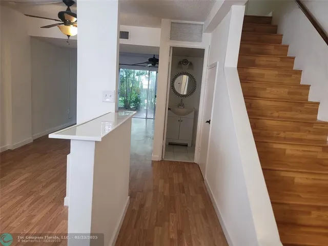 $199,000 | 805 West Oakland Park Boulevard, Unit E7, Oakland Park, FL 33309