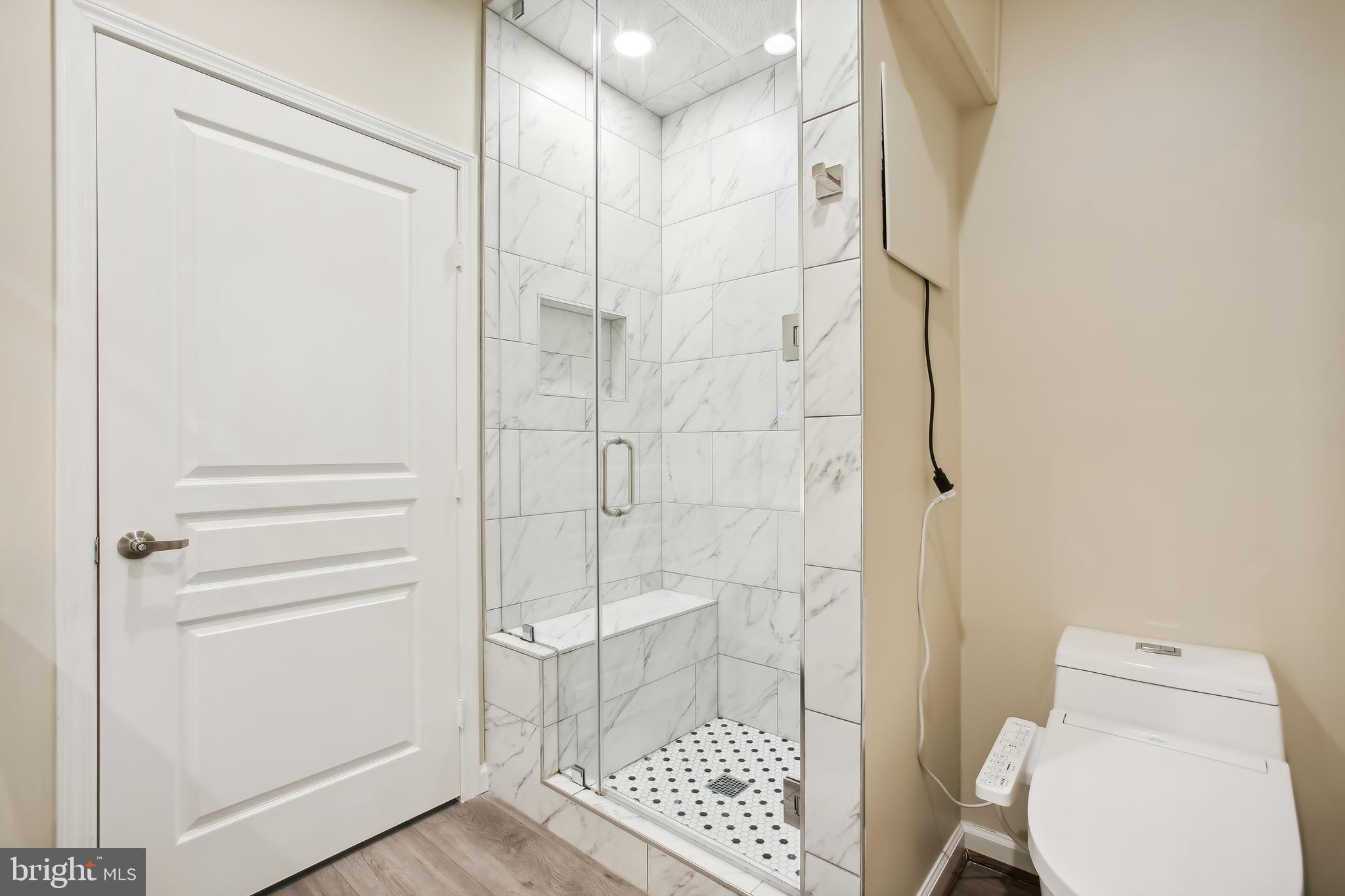 12000 Market Street, Unit 281 Reston, VA 20190 - Photo 16 of 50 Spa-like facilities with overhead rain shower