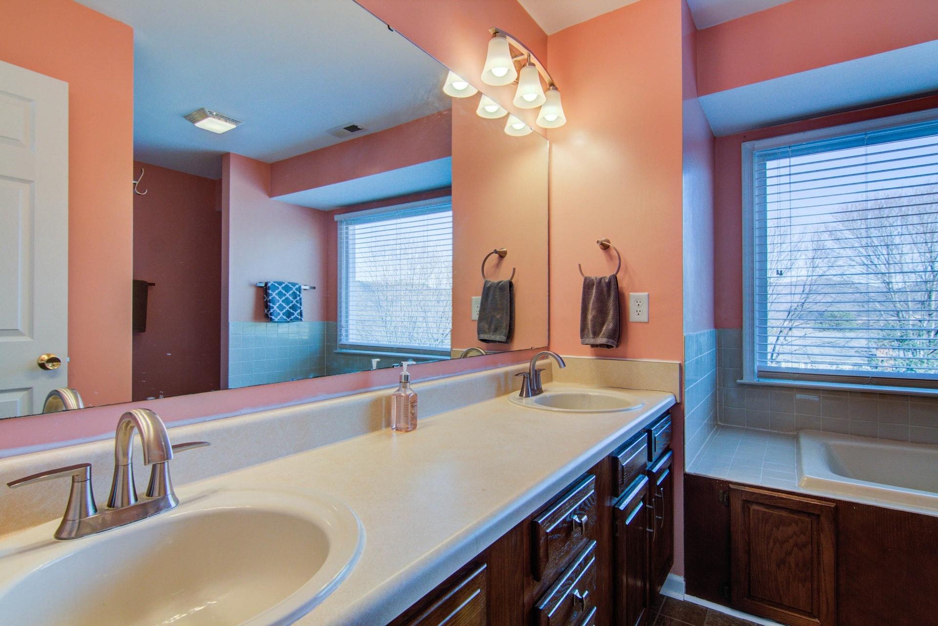 627 Stayman Road Roanoke, VA 24019 - Photo 21 of 35 Master Bath photo 2