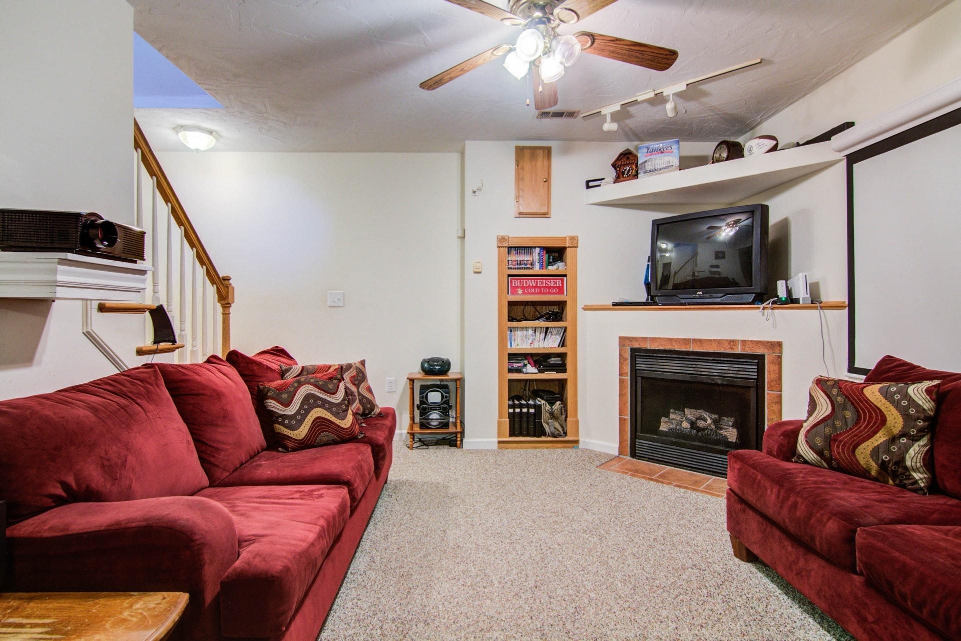 627 Stayman Road Roanoke, VA 24019 - Photo 30 of 35 Family Rm photo 2