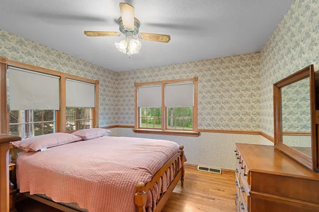 $425,000 | 19085 Manning Trail North, Marine on St. Croix, MN 55047