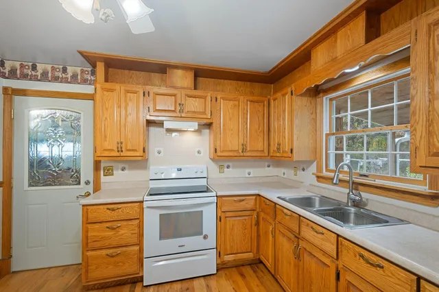 $425,000 | 19085 Manning Trail North, Marine on St. Croix, MN 55047