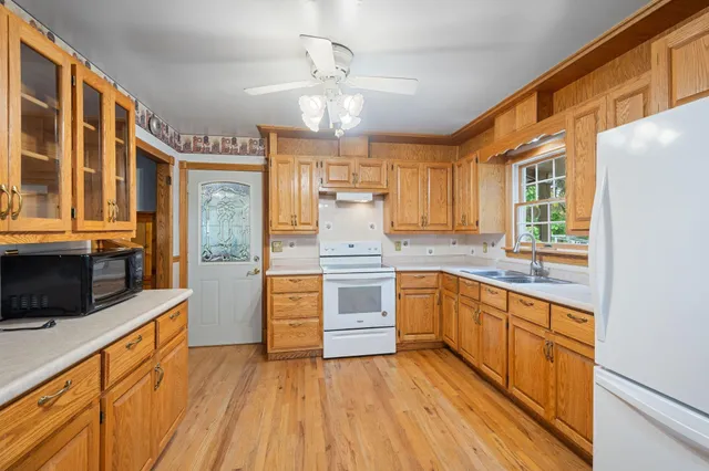 $425,000 | 19085 Manning Trail North, Marine on St. Croix, MN 55047