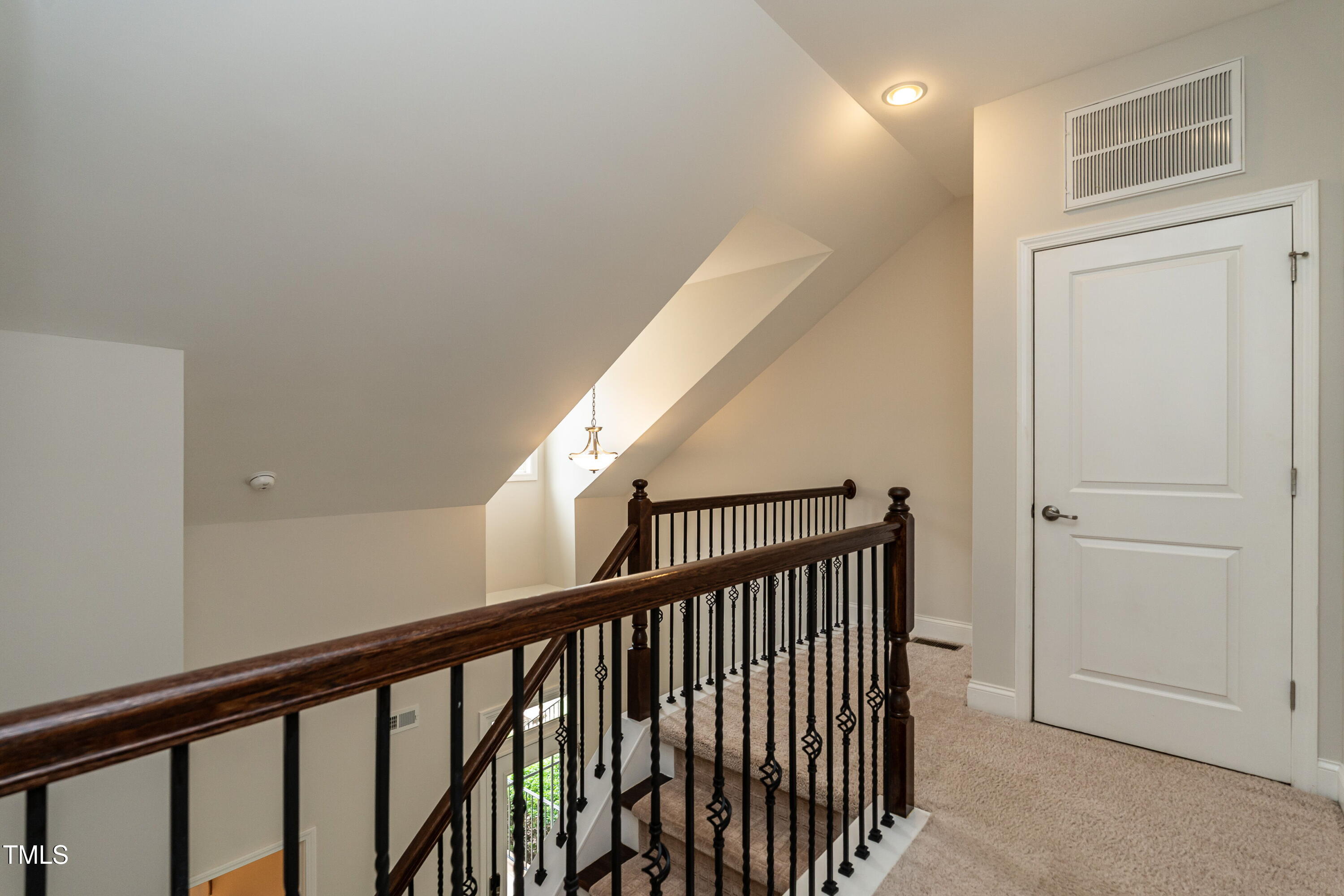 5638 Wade Park Boulevard Raleigh, NC 27607 - Photo 26 of 38 023-original-upper-landing