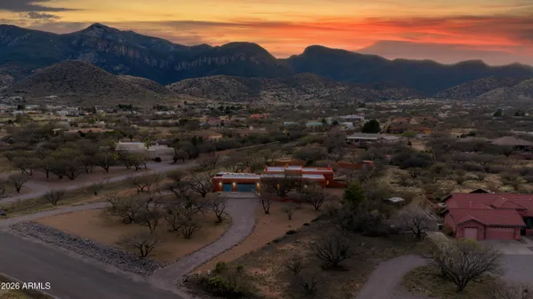 $675,000 | 5676 South Mir Way, Hereford, AZ 85615