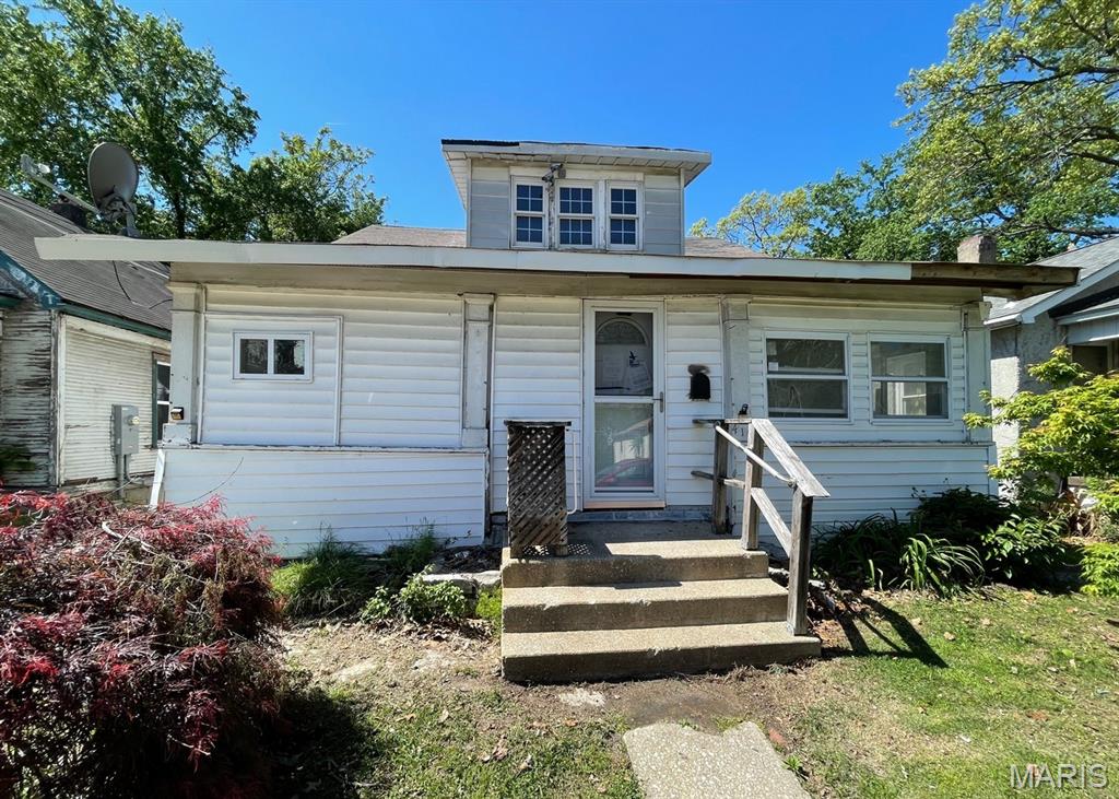 412 Jefferson Avenue Alton, IL 62002 - Photo 1 of 16