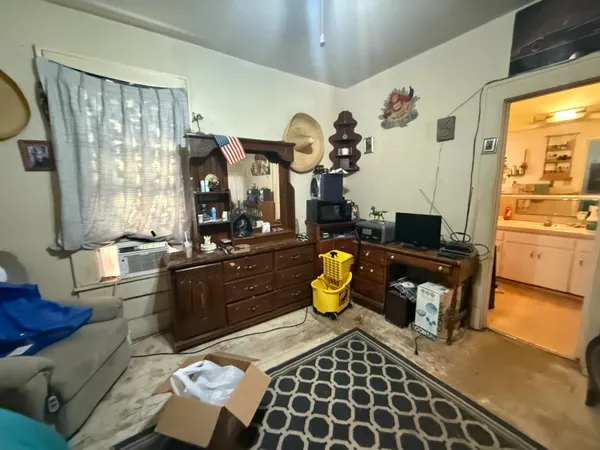 $650,000 | Package Package Property, Lubbock, TX 79411