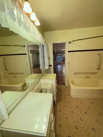 $650,000 | Package Package Property, Lubbock, TX 79411