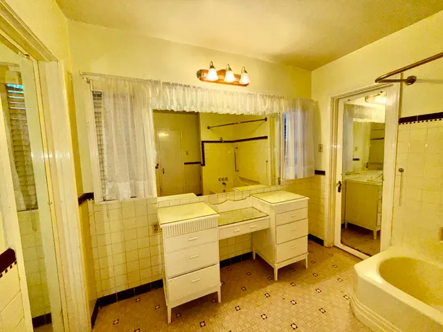 $650,000 | Package Package Property, Lubbock, TX 79411