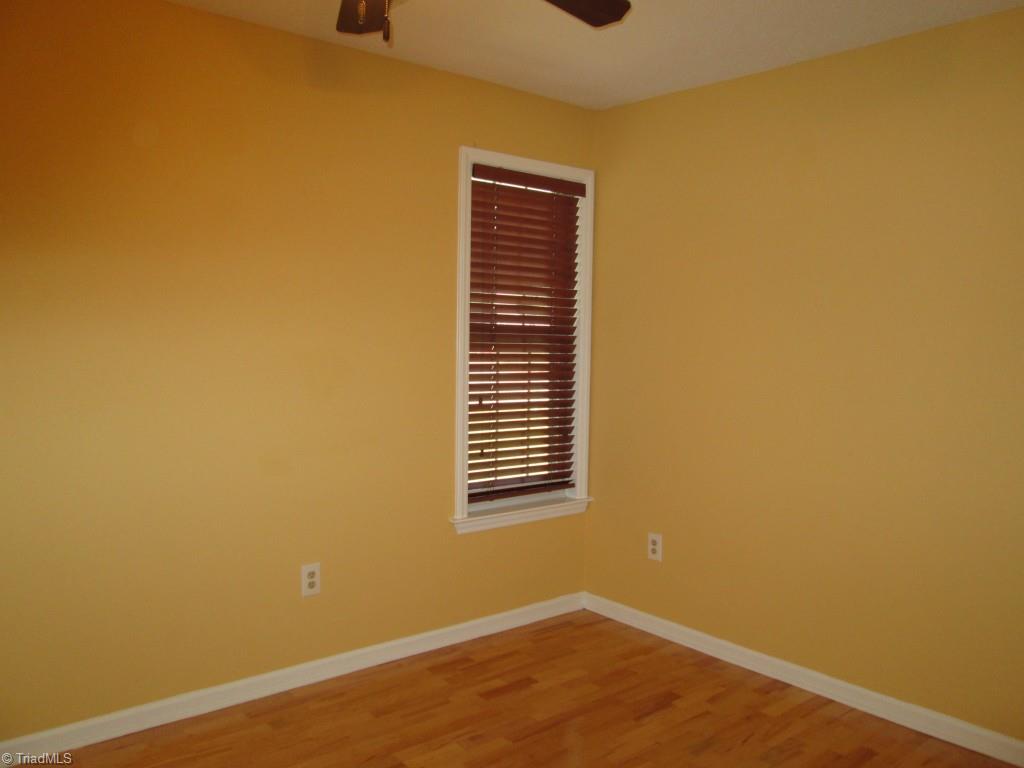 4220 Beacon Ridge Drive High Point, NC 27265 - Photo 12 of 18 Gallery Image 12