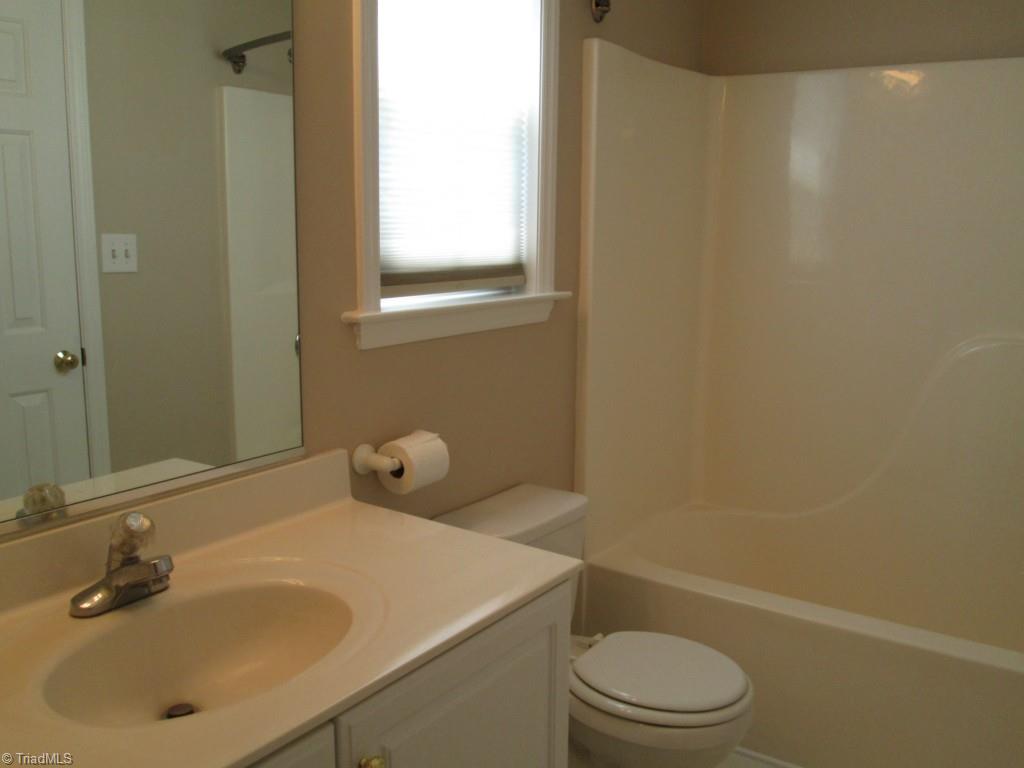 4220 Beacon Ridge Drive High Point, NC 27265 - Photo 13 of 18 Gallery Image 13