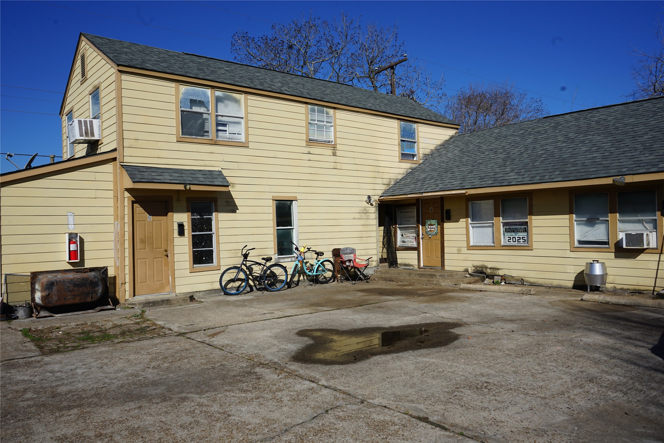 1026 Miles Street Rosenberg, TX 77471 - Photo 9 of 11 a view of a car park in front of house