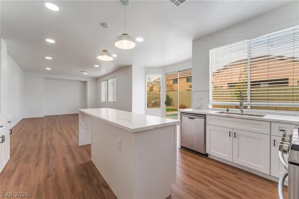 $3,995 | 9636 West Gilmore Avenue, Las Vegas, NV 89129