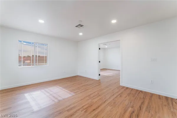 $3,995 | 9636 West Gilmore Avenue, Las Vegas, NV 89129