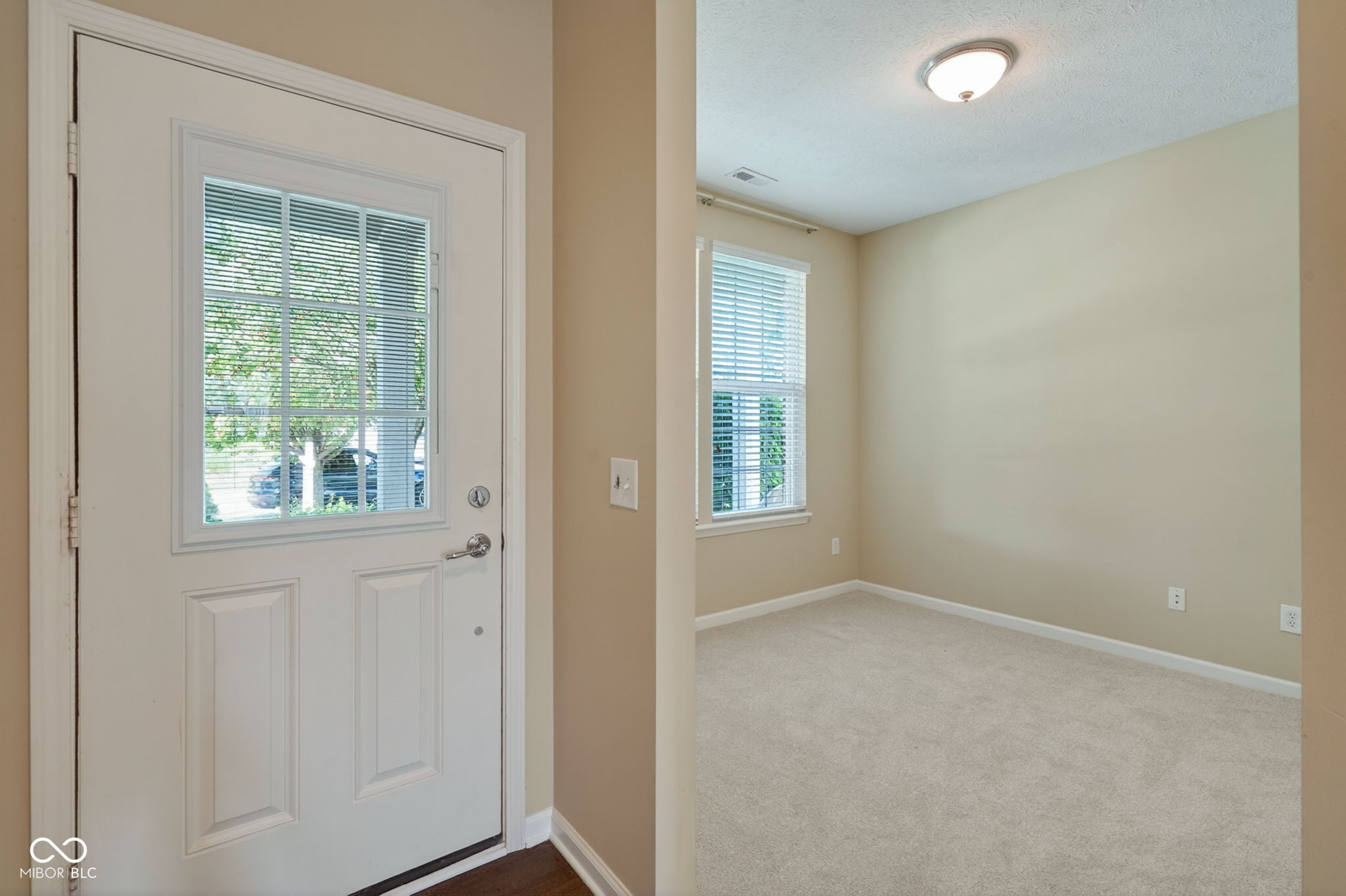 16031 Lambrusco Way Fishers, IN 46037 - Photo 6 of 32