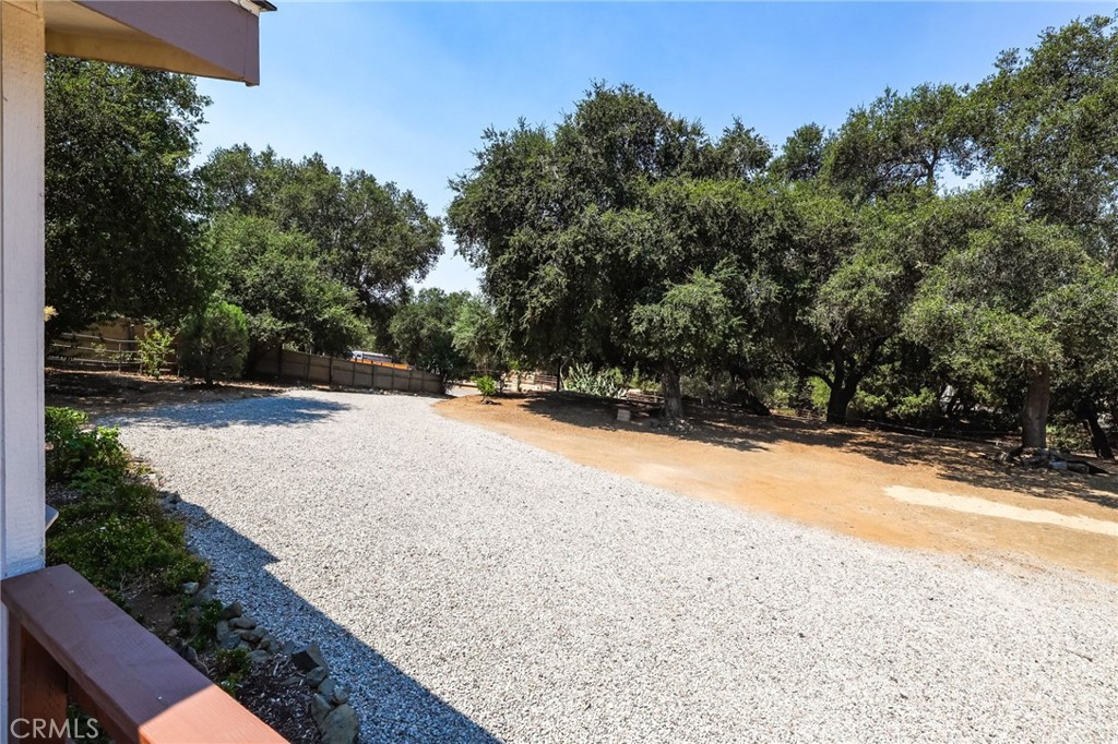 10880 Fox Springs Road Fallbrook, CA 92028 - Photo 5 of 39 a view of outdoor space and yard