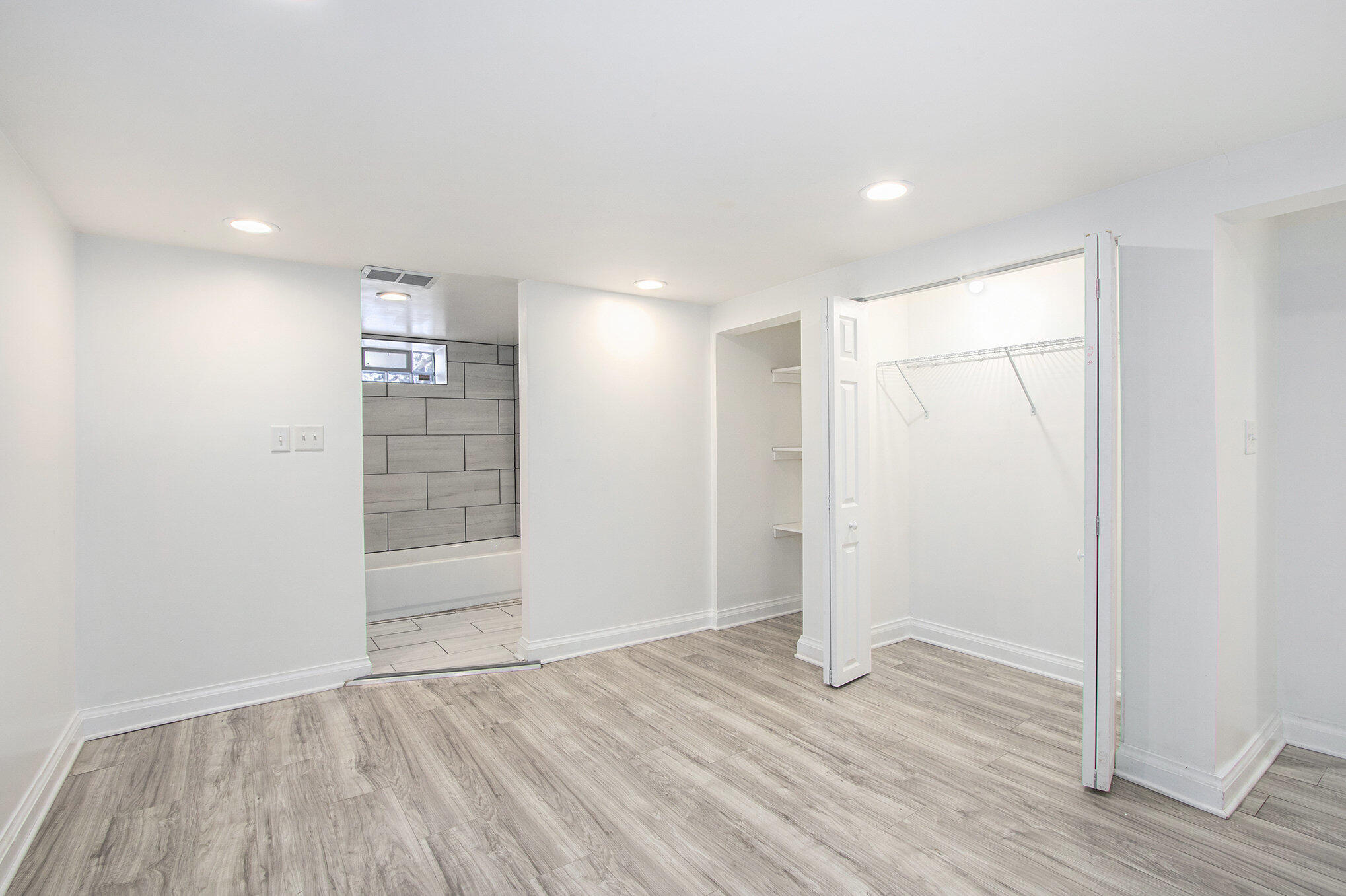 4731 Jefferson Street Gary, IN 46408 - Photo 13 of 15 2038x1357