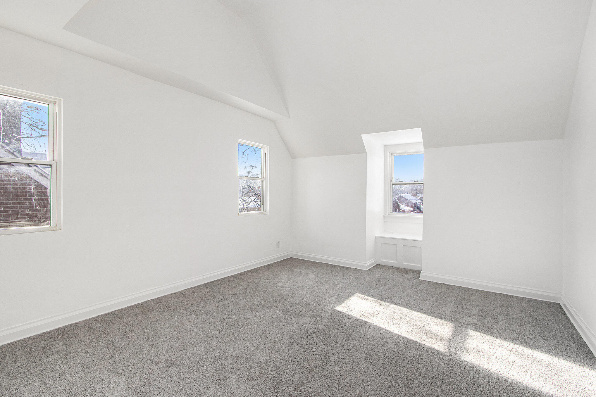 4731 Jefferson Street Gary, IN 46408 - Photo 7 of 15 2038x1358