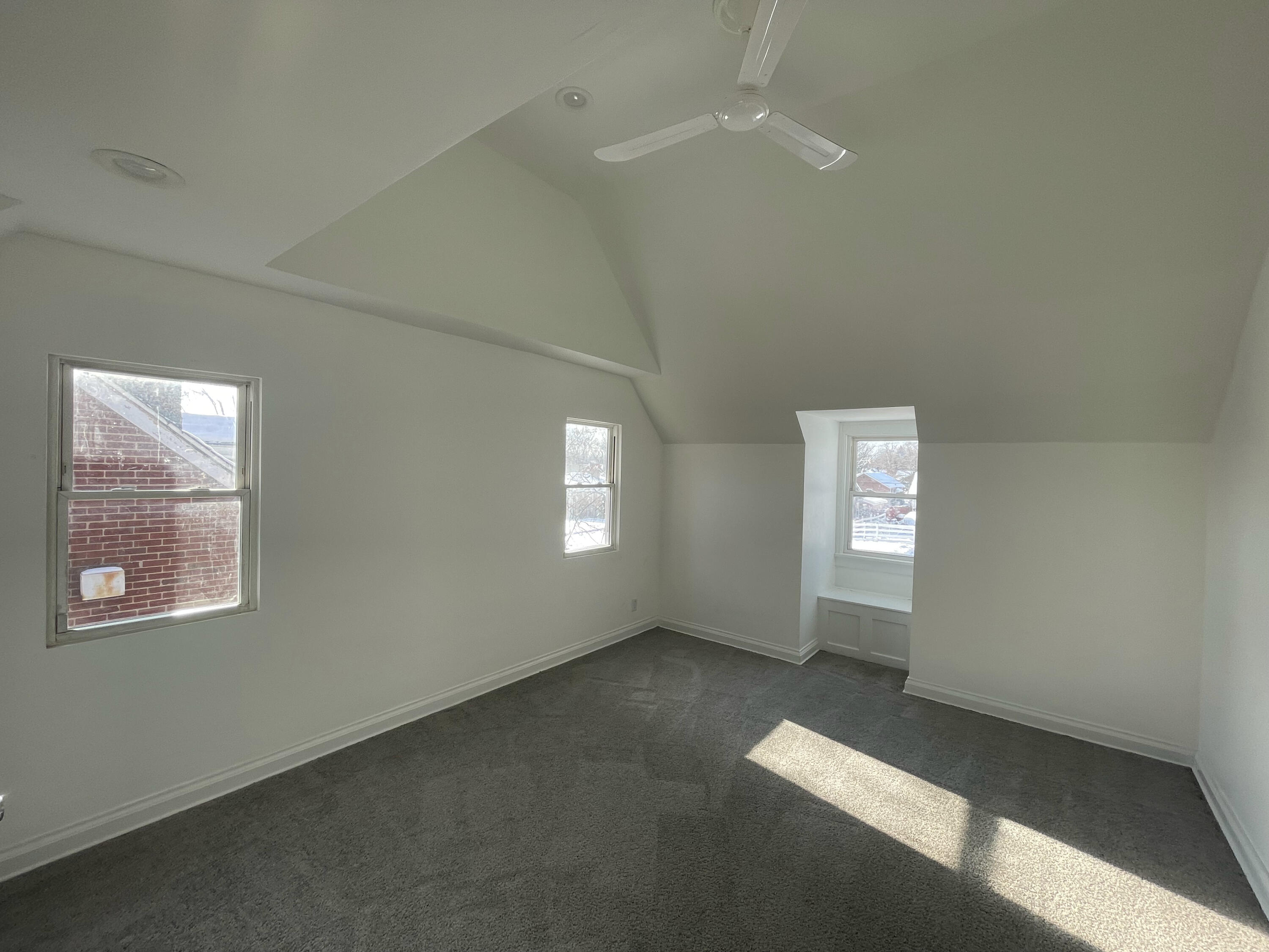 4731 Jefferson Street Gary, IN 46408 - Photo 8 of 15 3000x2250