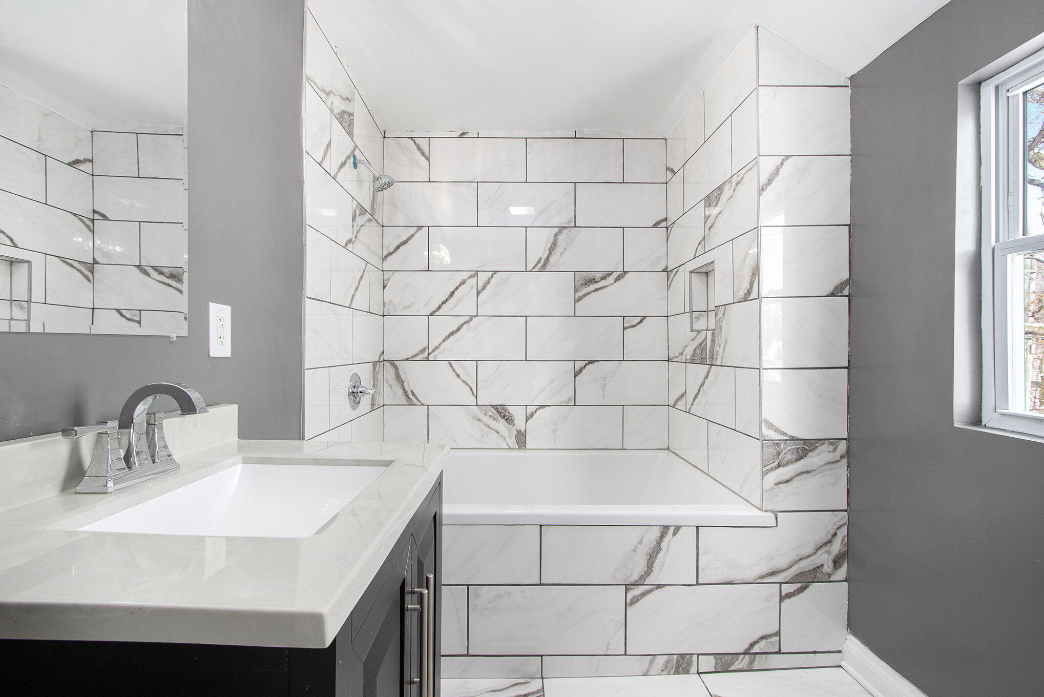 4731 Jefferson Street Gary, IN 46408 - Photo 10 of 15 2038x1360